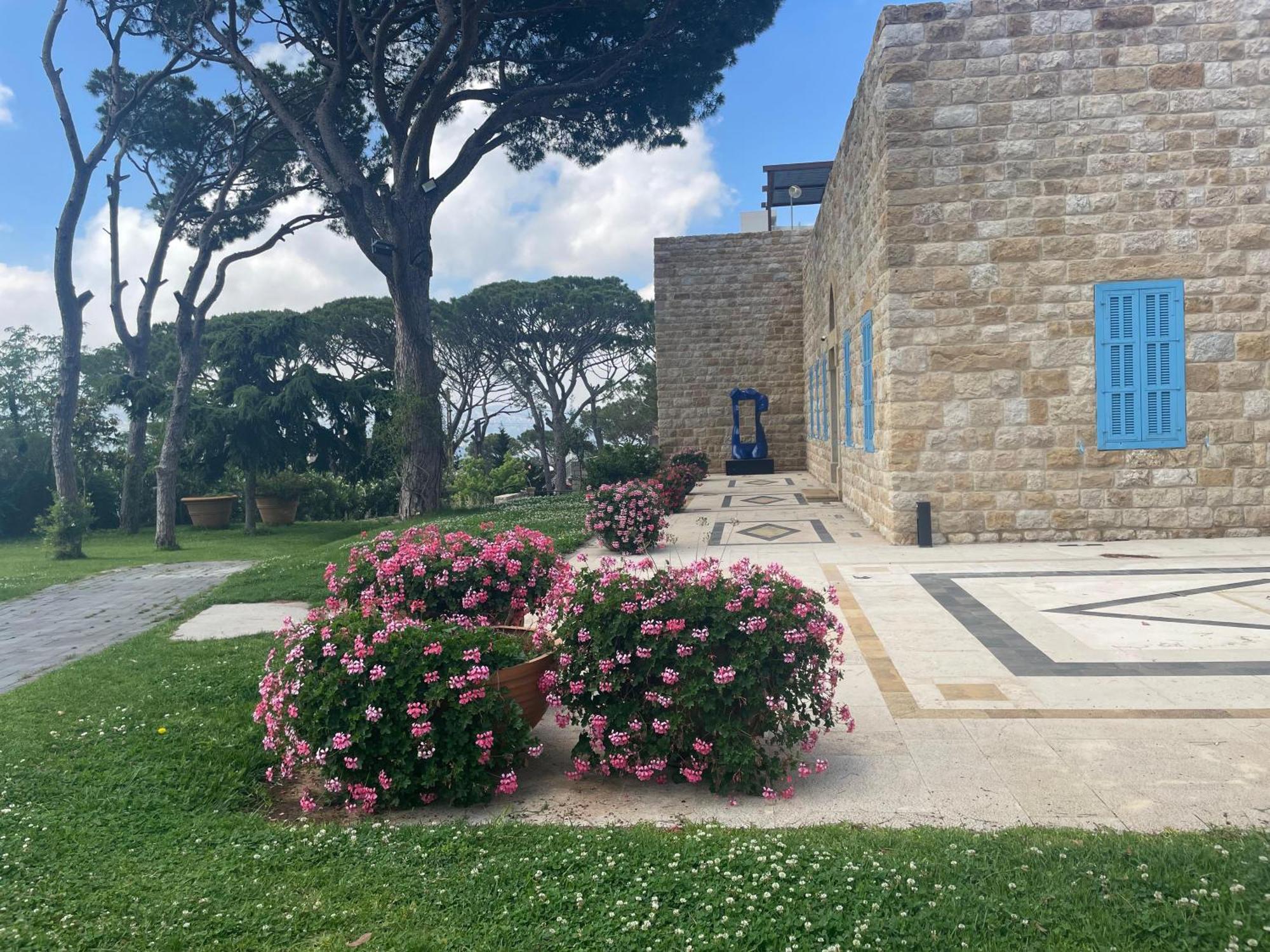 Hotel Al Bustan Beit Mery Exteriér fotografie